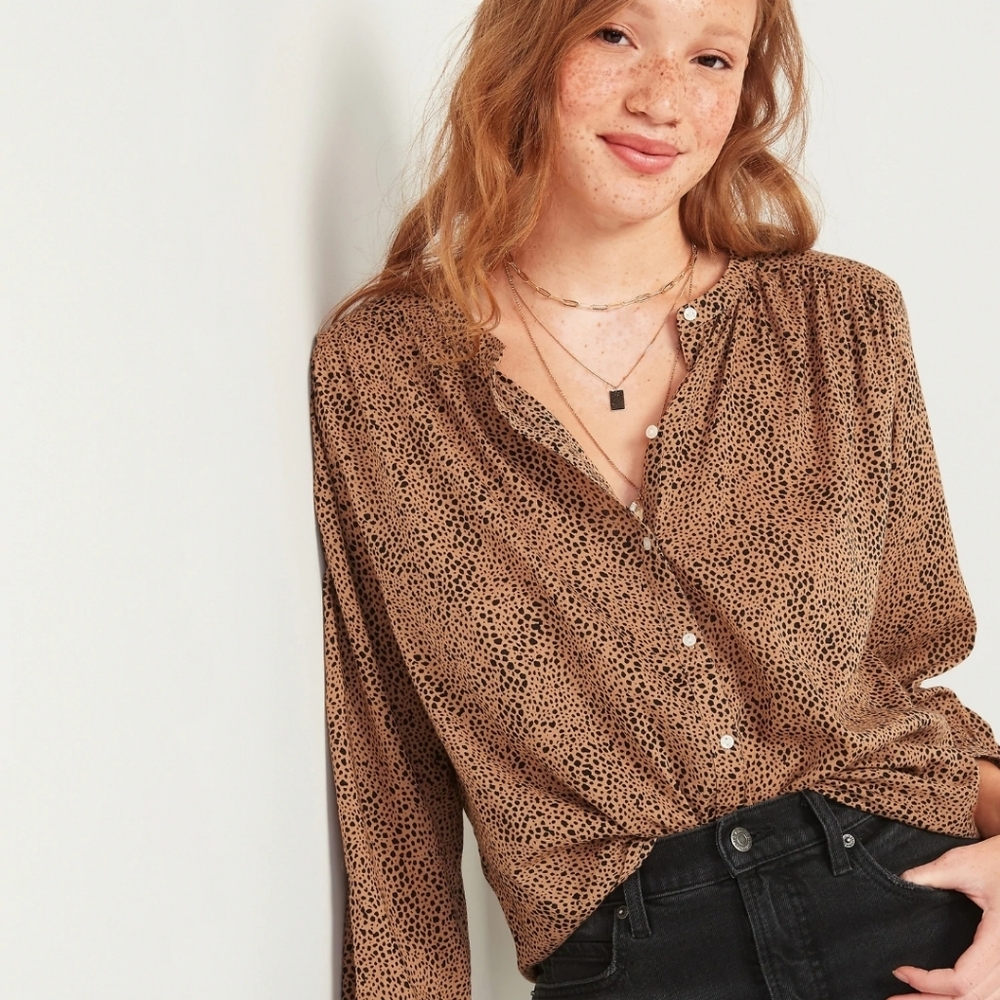 Old Navy leopard shirt